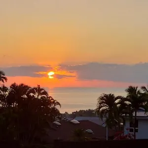 https://komohana-hale-llc.hotelsinhawaii.org